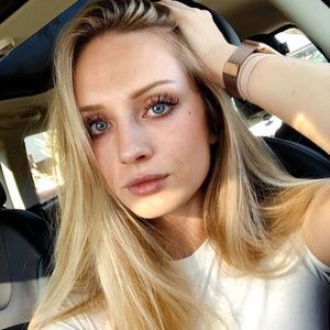 Meet your Posher, Helena